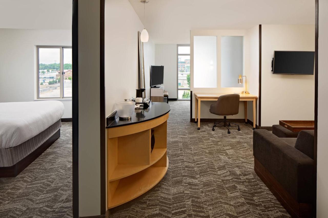 Springhill Suites By Marriott Грийн Бей Екстериор снимка