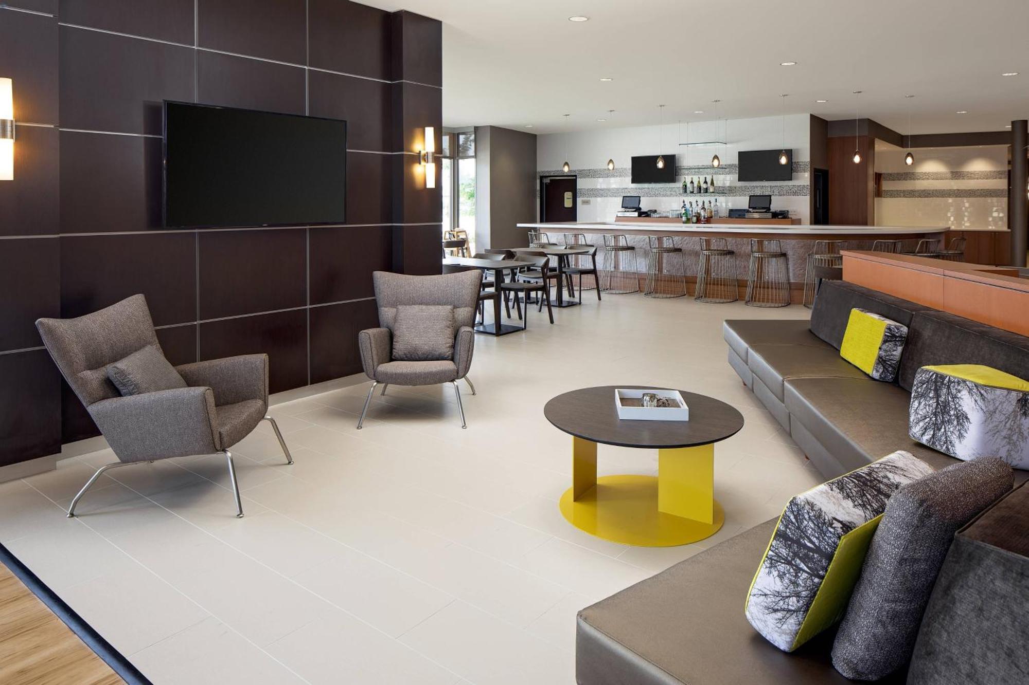 Springhill Suites By Marriott Грийн Бей Екстериор снимка