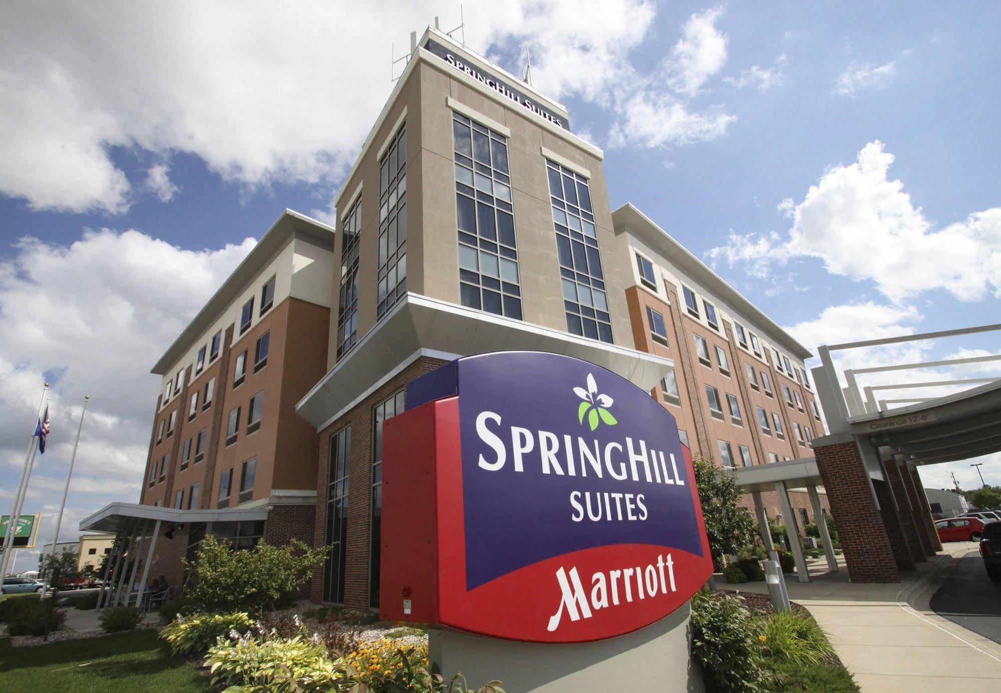 Springhill Suites By Marriott Грийн Бей Екстериор снимка
